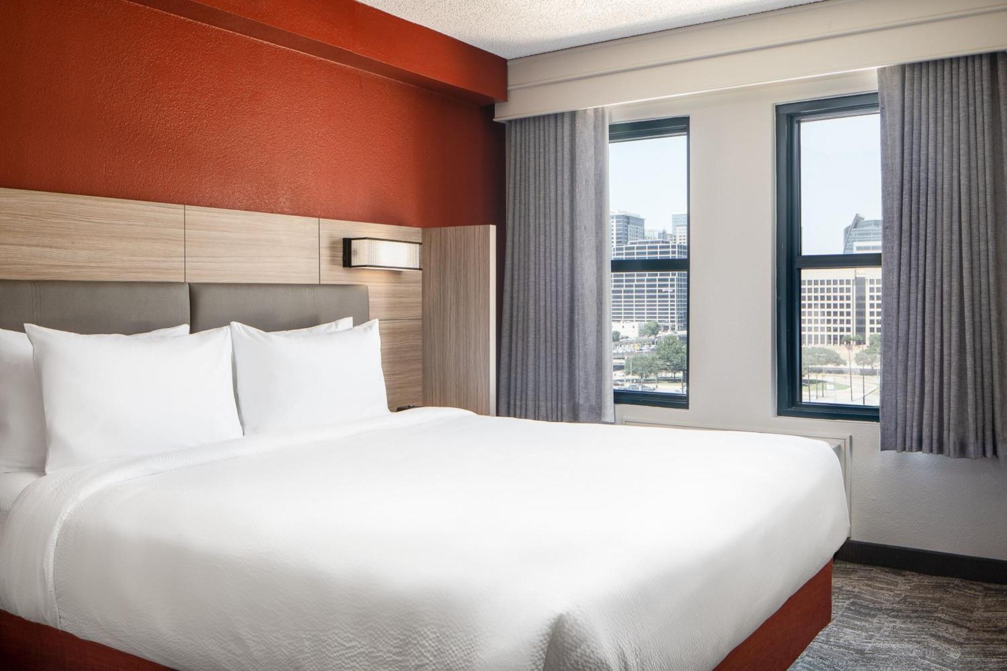 Springhill Suites By Marriott Dallas Downtown / West End Exteriér fotografie